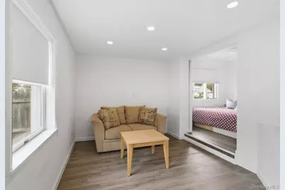 10 Riverdale Avenue, Oakdale, NY 11769 - Photo 18