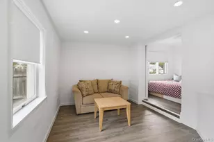 10 Riverdale Ave, Oakdale, NY 11769 - Photo 18