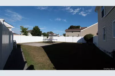 2810 1st Place, Baldwin, NY 11510 - Photo 18