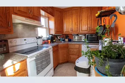 2810 1st Place, Baldwin, NY 11510 - Photo 2