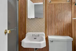 51 Oak Hill Dr, Oyster Bay, NY 11771 - Photo 10