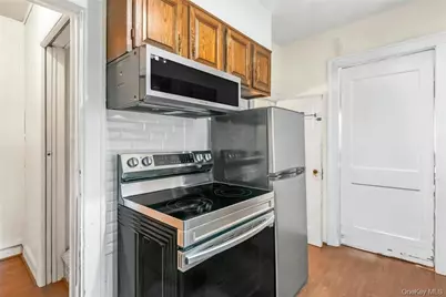 171 South Road, White Plains, NY 10603 - Photo 18