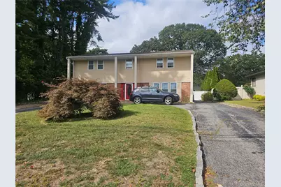 5 Lincoln Avenue, Smithtown, NY 11787 - Photo 2