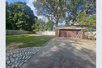 5 Lincoln Avenue, Smithtown, NY 11787 - Photo 12