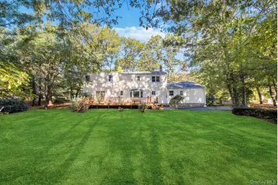 8 Chablis Drive, Dix Hills, NY 11746 - Photo 14