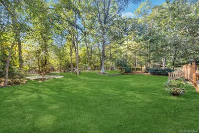 8 Chablis Drive, Dix Hills, NY 11746 - Photo 18