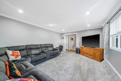 10 Munson Street, Medford, NY 11763 - Photo 36