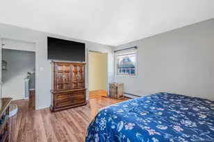 10 Munson St, Medford, NY 11763 - Photo 40