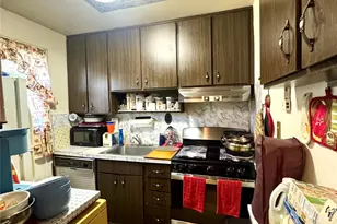 224-20 Manor Rd, Queens Village, NY 11427 - Photo 6