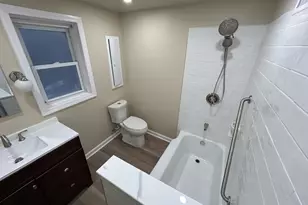 110 Topland Rd, White Plains, NY 10605 - Photo 24