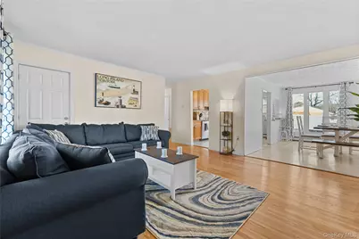 145 Washington Avenue, Deer Park, NY 11729 - Photo 6