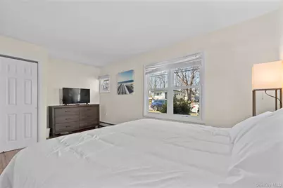 145 Washington Avenue, Deer Park, NY 11729 - Photo 28