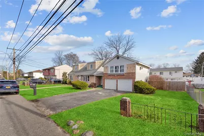 145 Washington Avenue, Deer Park, NY 11729 - Photo 2