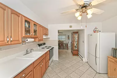 4278 Clarissa Road, Bethpage, NY 11714 - Photo 10