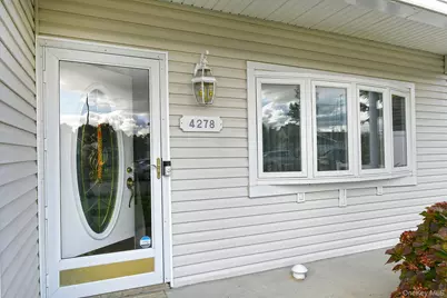 4278 Clarissa Road, Bethpage, NY 11714 - Photo 4