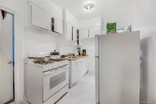 38 Carroll St, Yonkers, NY 10705 - Photo 12