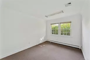 43 Millbrook Dr, Brookhaven, NY 11790 - Photo 10