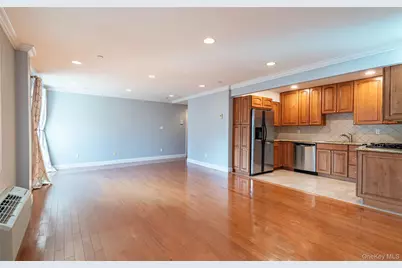 42-23 212 Street #3B, Bayside, NY 11361 - Photo 6