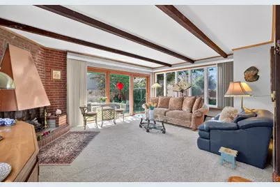 227 Brown Street, Mineola, NY 11501 - Photo 12