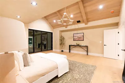 487 Davie Street, Westbury, NY 11590 - Photo 38