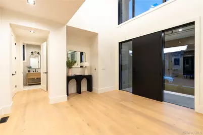 487 Davie Street, Westbury, NY 11590 - Photo 30