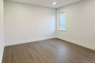 437 Sunrise Hwy, West Babylon, NY 11704 - Photo 14