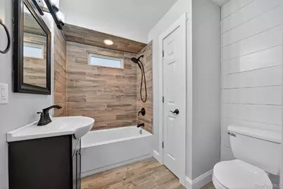 15 Clark Street, Middletown, NY 10940 - Photo 18