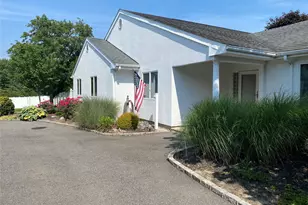 6 Twilight Ct, Melville, NY 11747 - Photo 2