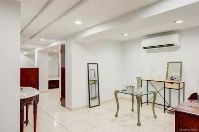 85-21 56th Avenue, Elmhurst, NY 11373 - Photo 28