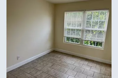 392 Montauk Highway, Lindenhurst, NY 11757 - Photo 6