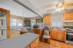 529 Elder Ln, Ronkonkoma, NY 11779 - Photo 10