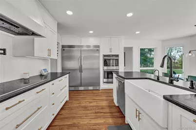 151 Oak Ridge Circle, Mahopac, NY 10541 - Photo 18