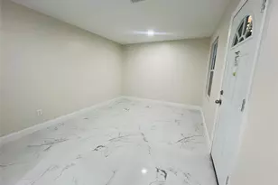 107 Sequoia Dr, Coram, NY 11727 - Photo 20