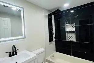 107 Sequoia Dr, Coram, NY 11727 - Photo 24