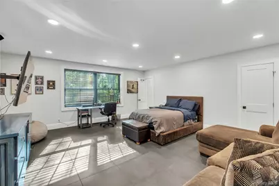 4 Treeview Drive, Melville, NY 11747 - Photo 30