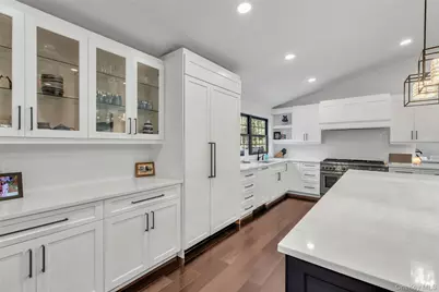 4 Treeview Drive, Melville, NY 11747 - Photo 14