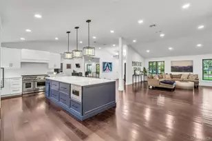 4 Treeview Dr, Melville, NY 11747 - Photo 10