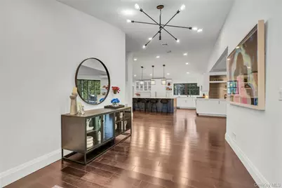 4 Treeview Drive, Melville, NY 11747 - Photo 8