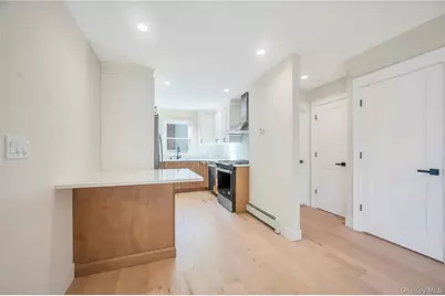 732 Woodside Drive, Wantagh, NY 11793 - Photo 14