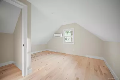 732 Woodside Drive, Wantagh, NY 11793 - Photo 26