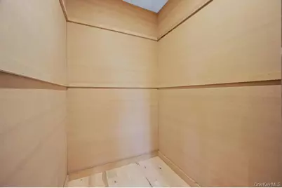 732 Woodside Drive, Wantagh, NY 11793 - Photo 22