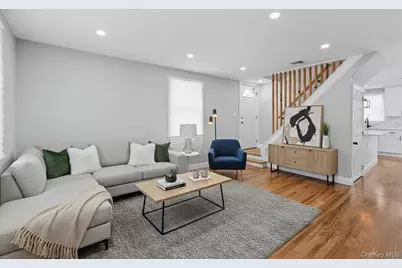 45 Venetian Prom, Lindenhurst, NY 11757 - Photo 40