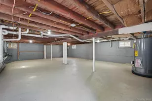 45 Venetian Prom, Lindenhurst, NY 11757 - Photo 34