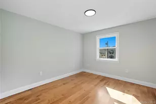 45 Venetian Prom, Lindenhurst, NY 11757 - Photo 22