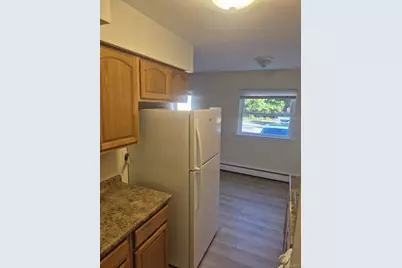 58 S Clinton Avenue, Bay Shore, NY 11706 - Photo 8