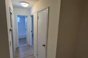 58 S Clinton Ave, Bay Shore, NY 11706 - Photo 4