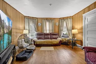 60 Lent St, Poughkeepsie, NY 12601 - Photo 2