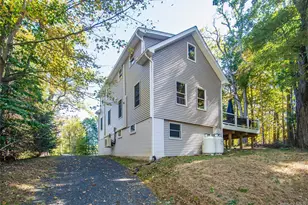 7 Phillips Rd, Poughkeepsie, NY 12603 - Photo 4