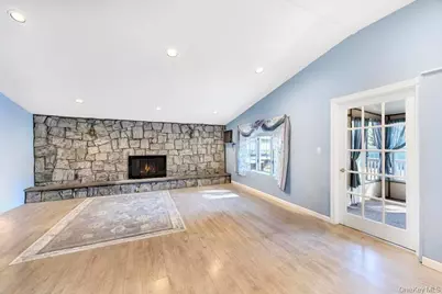 940 Union Street, Bohemia, NY 11716 - Photo 12