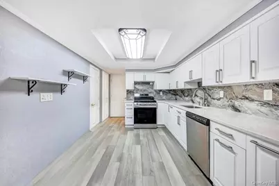 940 Union Street, Bohemia, NY 11716 - Photo 6